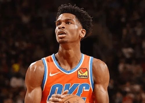 教练组为其 教练组为其